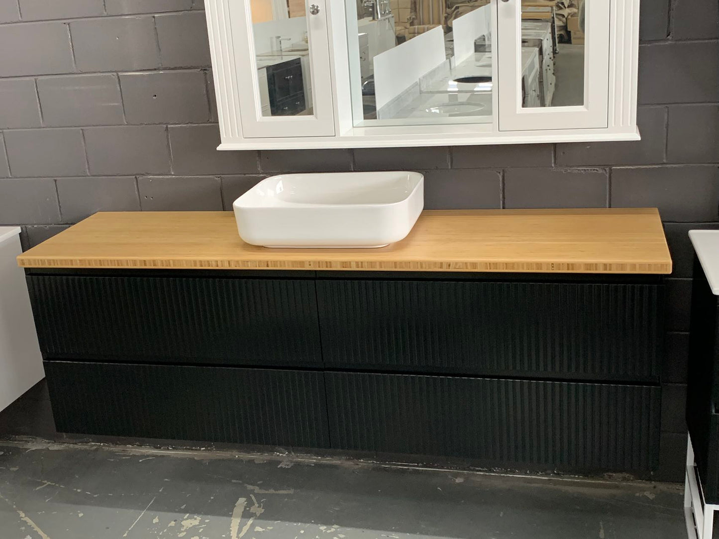 Hampton Style Bathroom Vanity Cecilia White, Black, Navy Blue