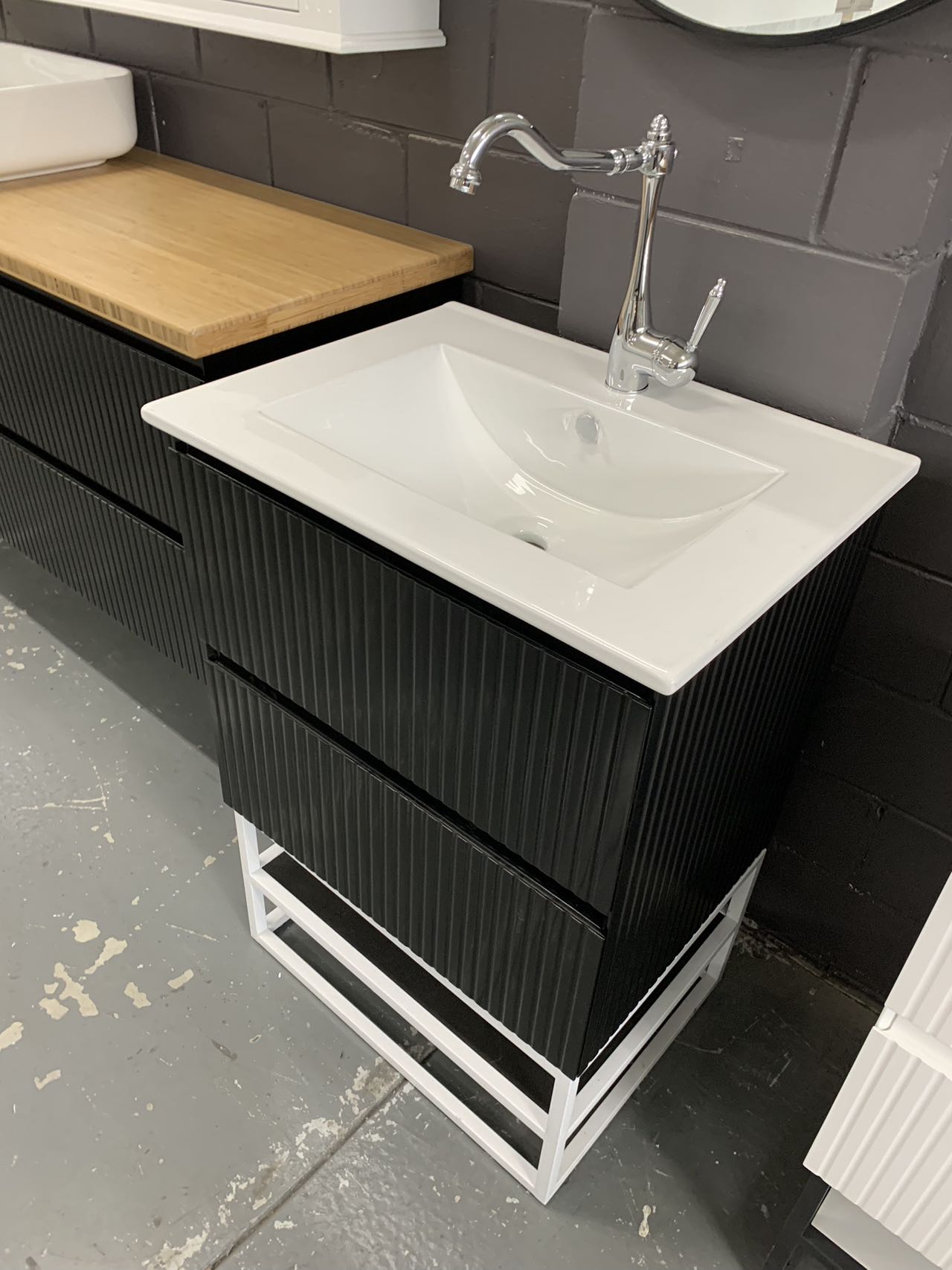 Hampton Style Bathroom Vanity Cecilia White, Black, Navy Blue