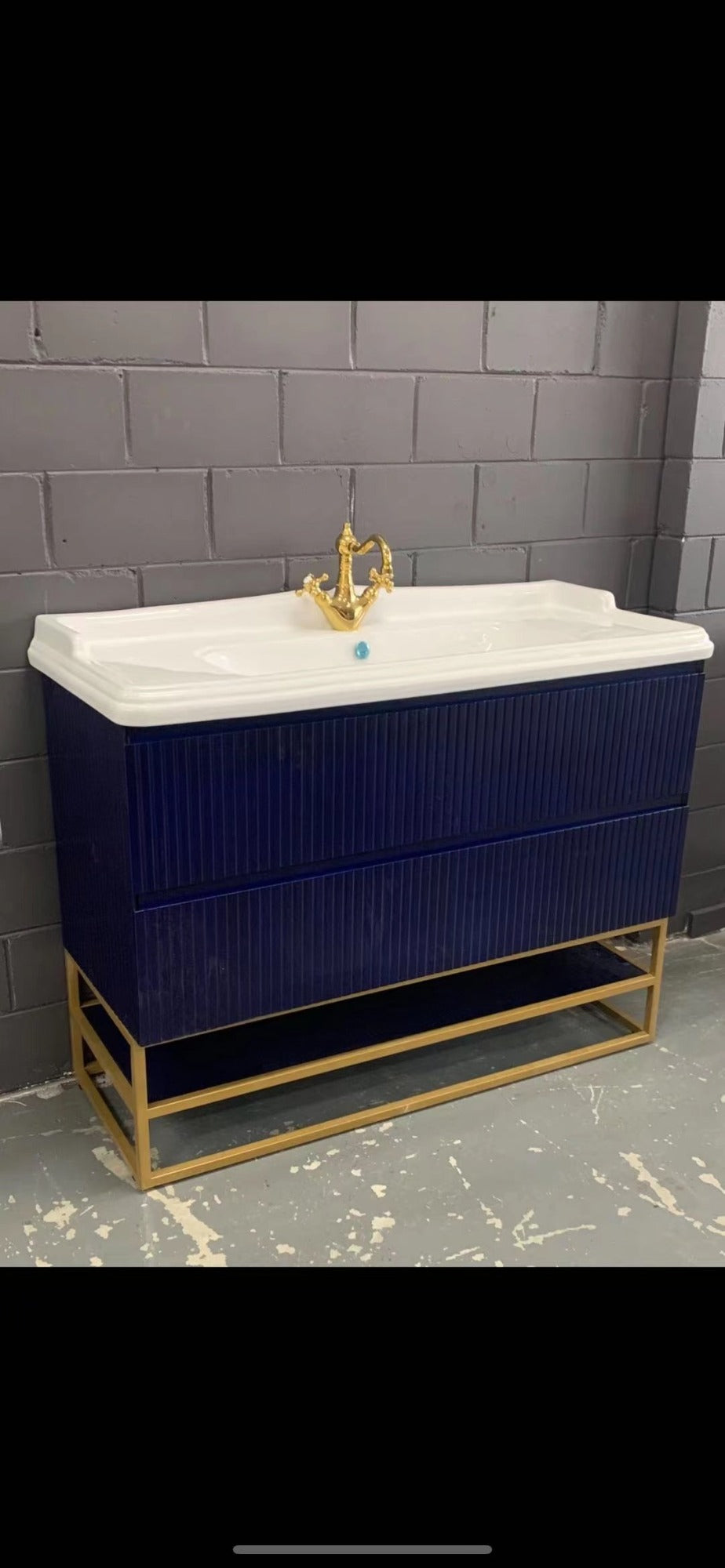 Hampton Style Bathroom Vanity Cecilia White, Black, Navy Blue