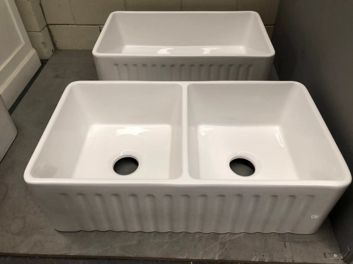 Double Farmhouse Sink White A Grade 3318