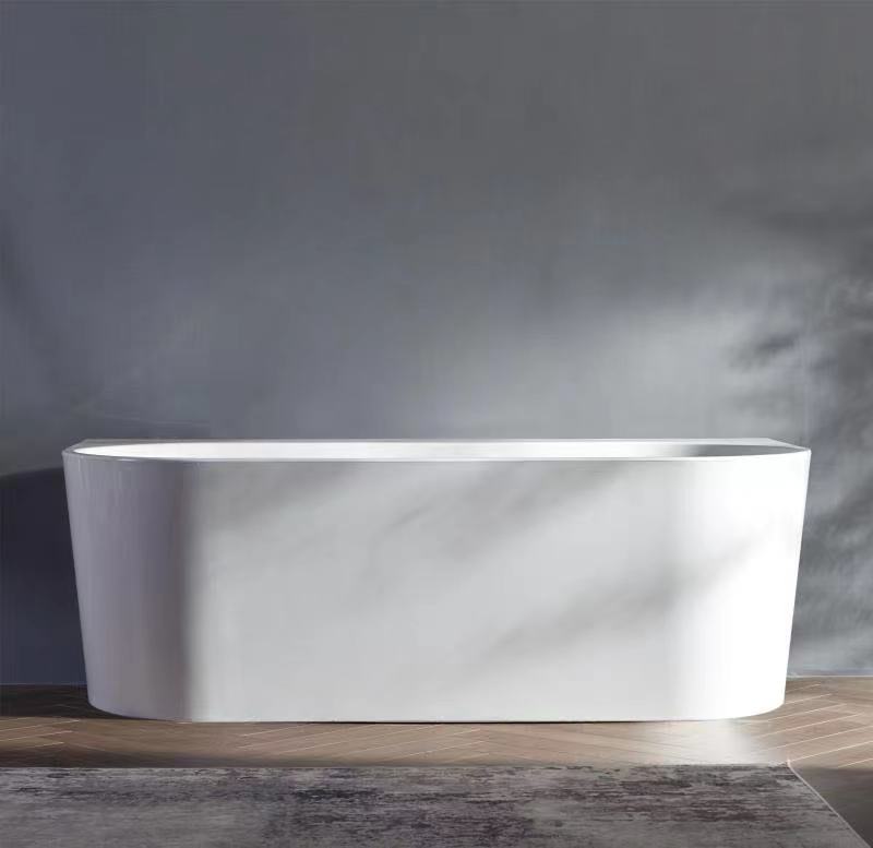 Bathtub Free Standing Back to Wall