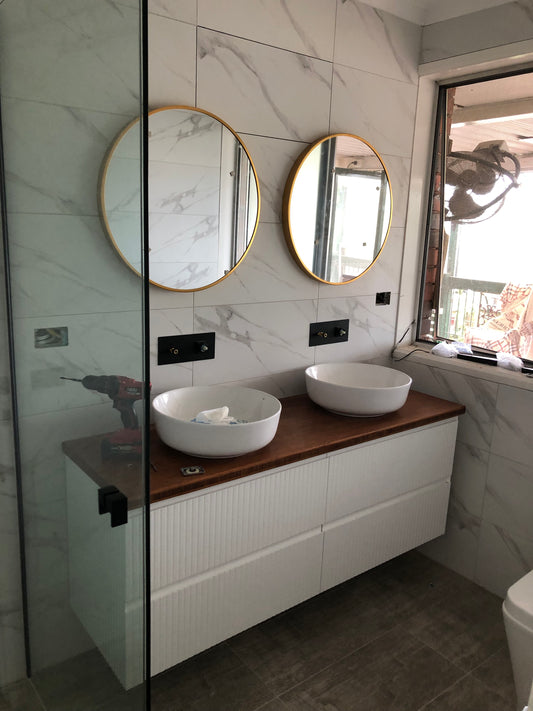 Hampton Style Bathroom Vanity Cecilia White, Black, Navy Blue