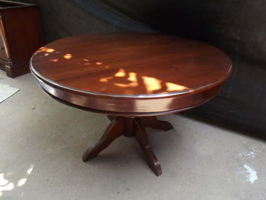 Solid Mahogany French Provincial Furniture Circular Dining Table